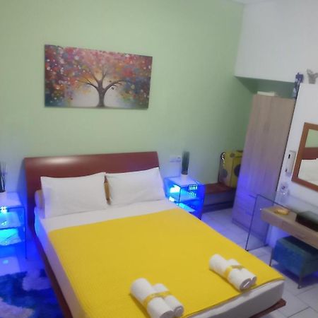 Kiki Apartment Kavála ภายนอก รูปภาพ