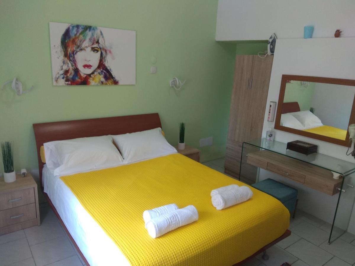 Kiki Apartment Kavála ภายนอก รูปภาพ